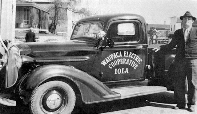 Photo of a Waupaca Electric Cooperative truck i the 1930s.
